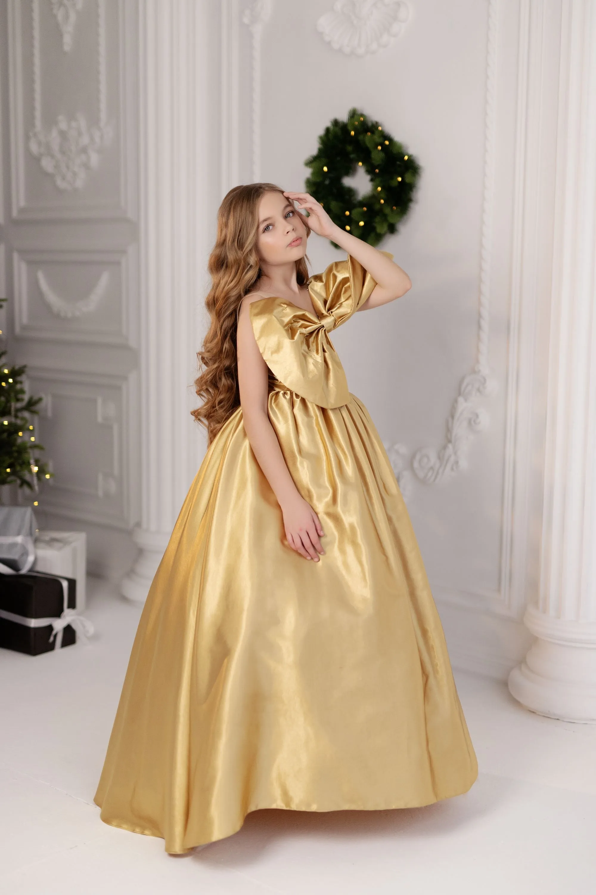 Holly gold girl dress