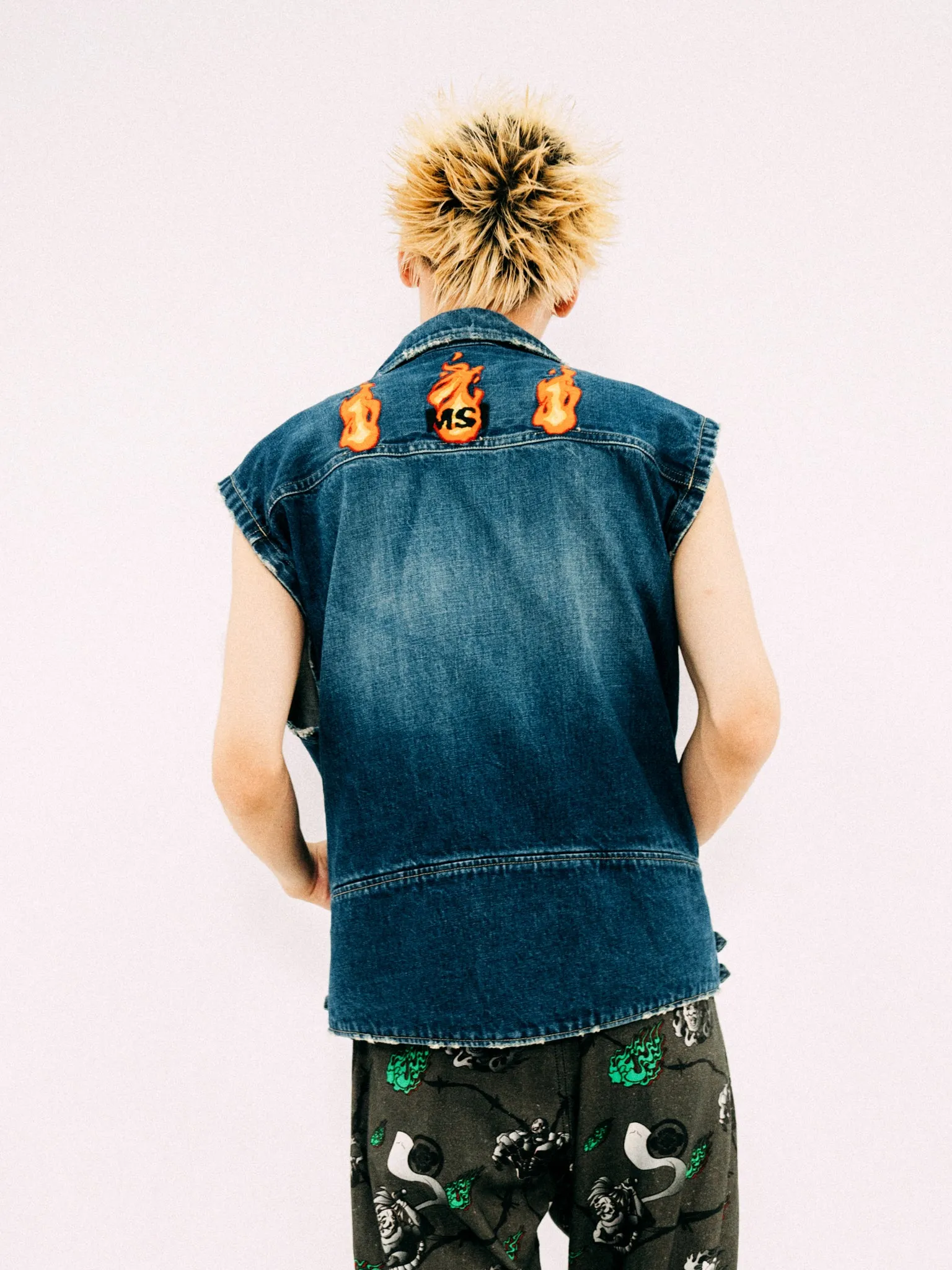 SLEEVELESS DENIM RIDERS JACKET INDIGO